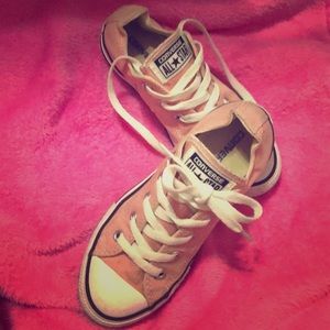 Girls Converse. Like New!!
